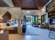 Вилла Lakshmi Toba, Гостевая спальня 1